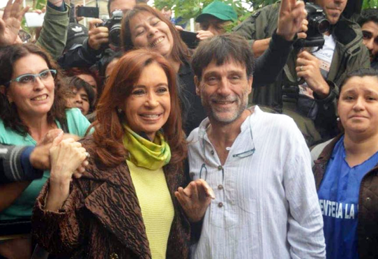 EL PADRE PACO ES UN BOLUDO